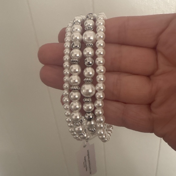 Vera Bracelet - Picture 2 of 2